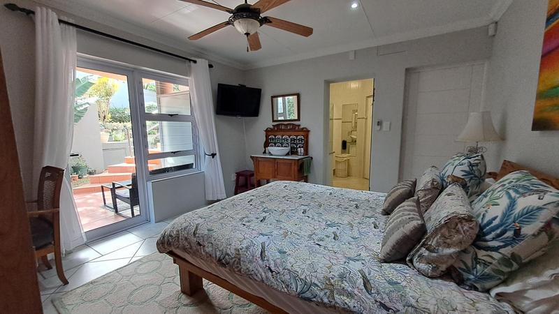 5 Bedroom Property for Sale in Stilbaai Wes Western Cape